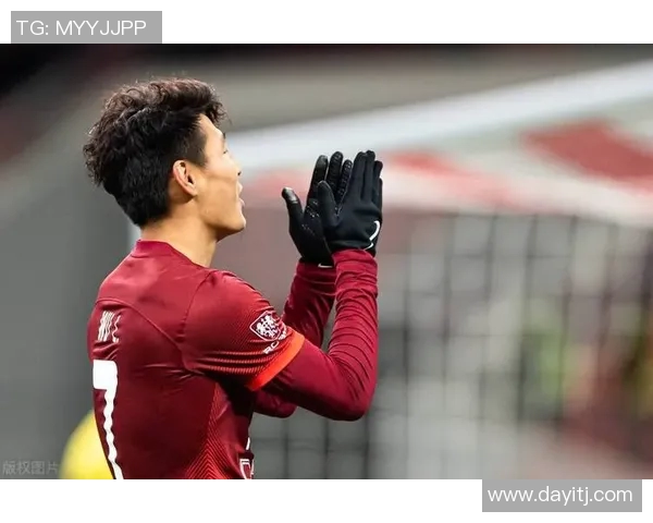 惊险晋级！伊万临危受命换前锋，神奇战术锁定利(伊万实力)